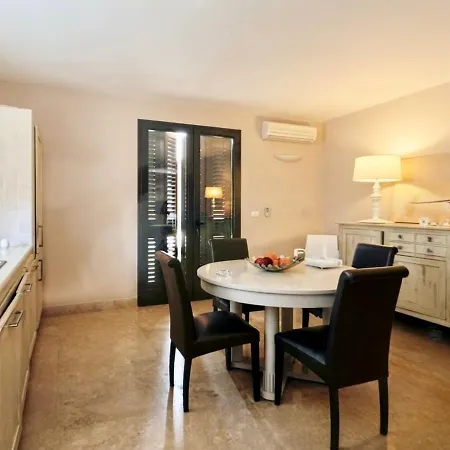 Villa Elegance - White Pearl *
